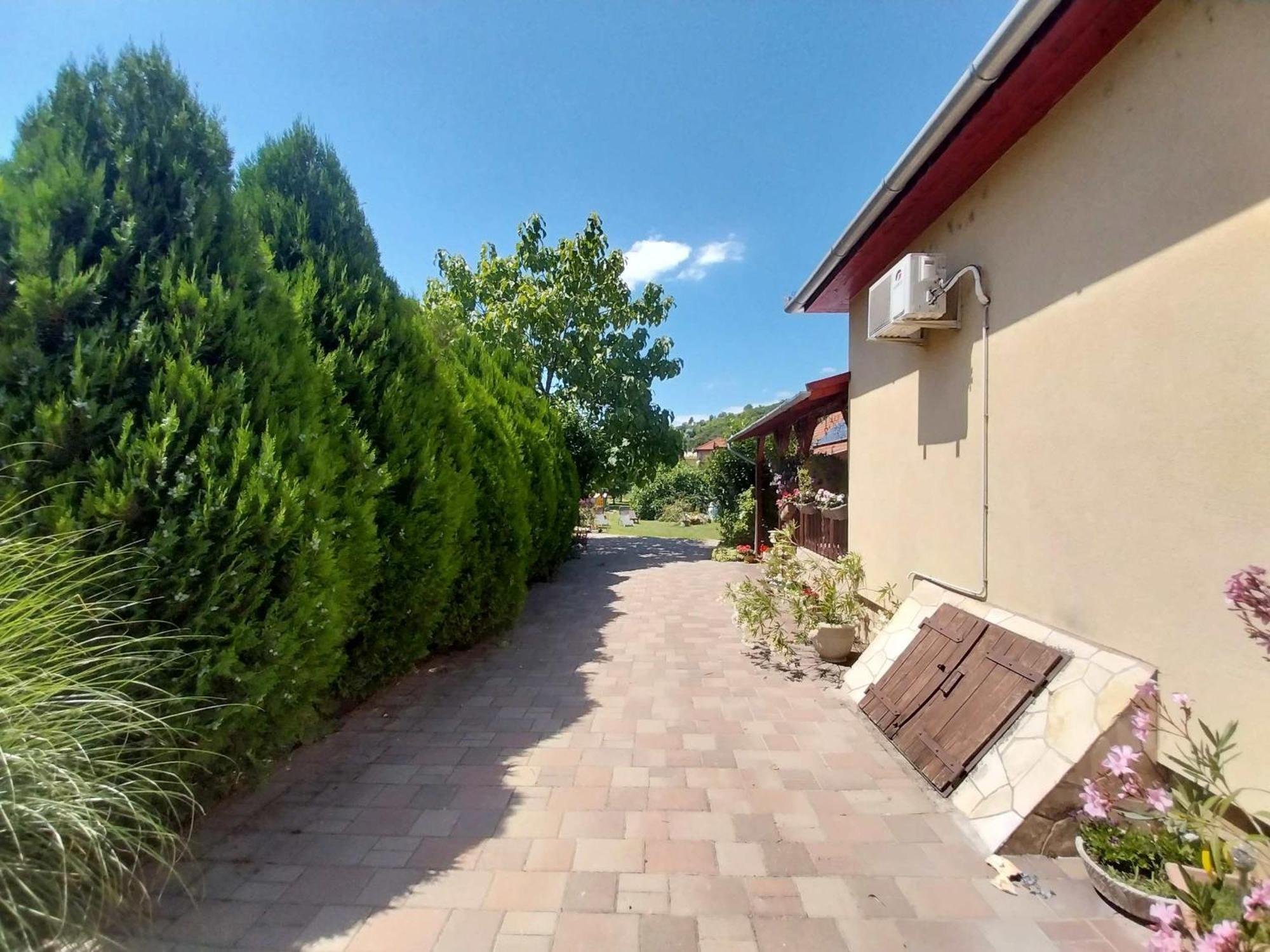 Liptak Vendeghaz Hotel Токай Екстериор снимка
