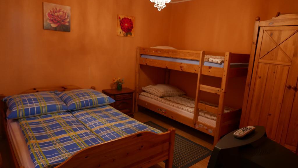 Liptak Vendeghaz Hotel Токай Стая снимка